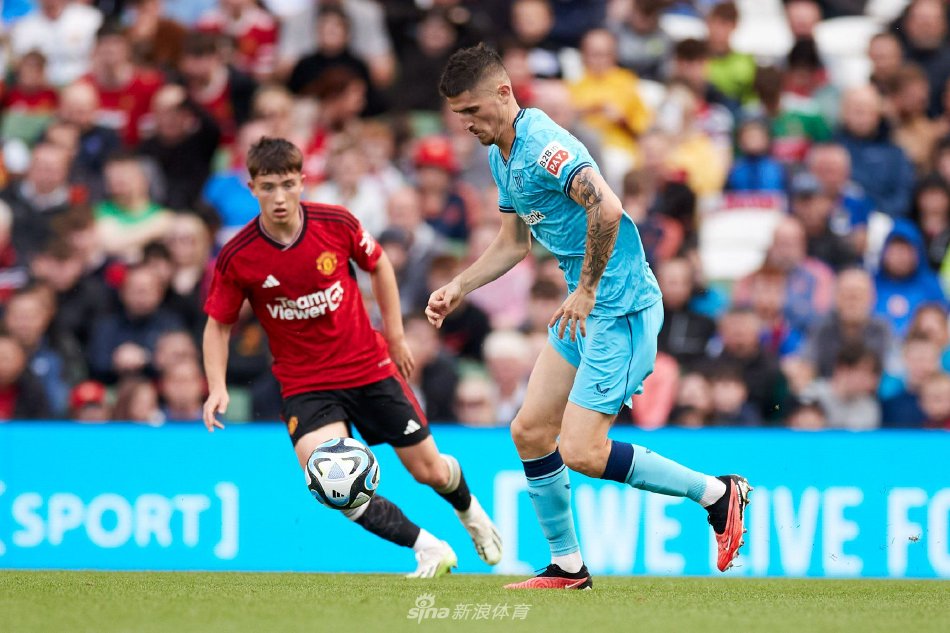 亚细安足球锦标赛 泰国卫冕梦碎越南第三度夺冠.